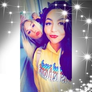 Meet your Posher, Becca